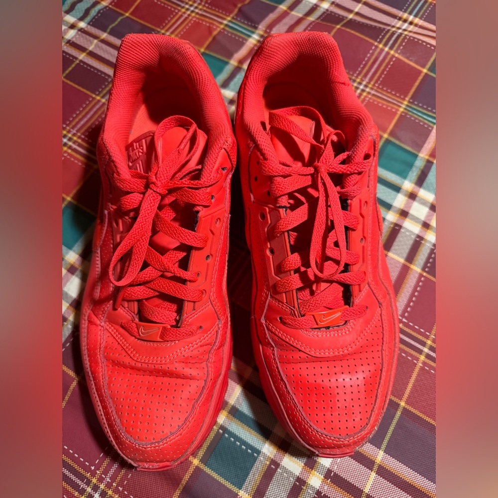 Nike Men's Airmax Bold Orange Red Sneakers